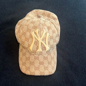 Gucci hat